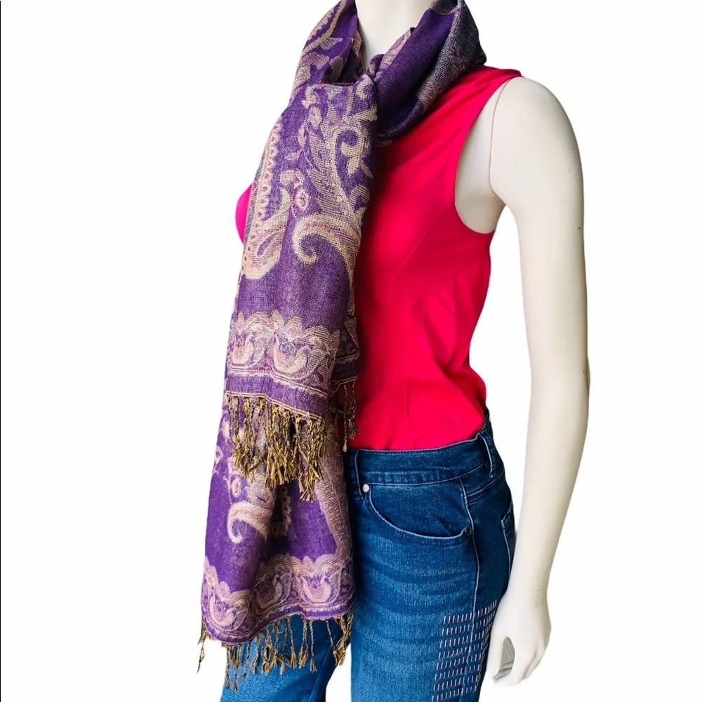 Scarf - Picture 2 of 7